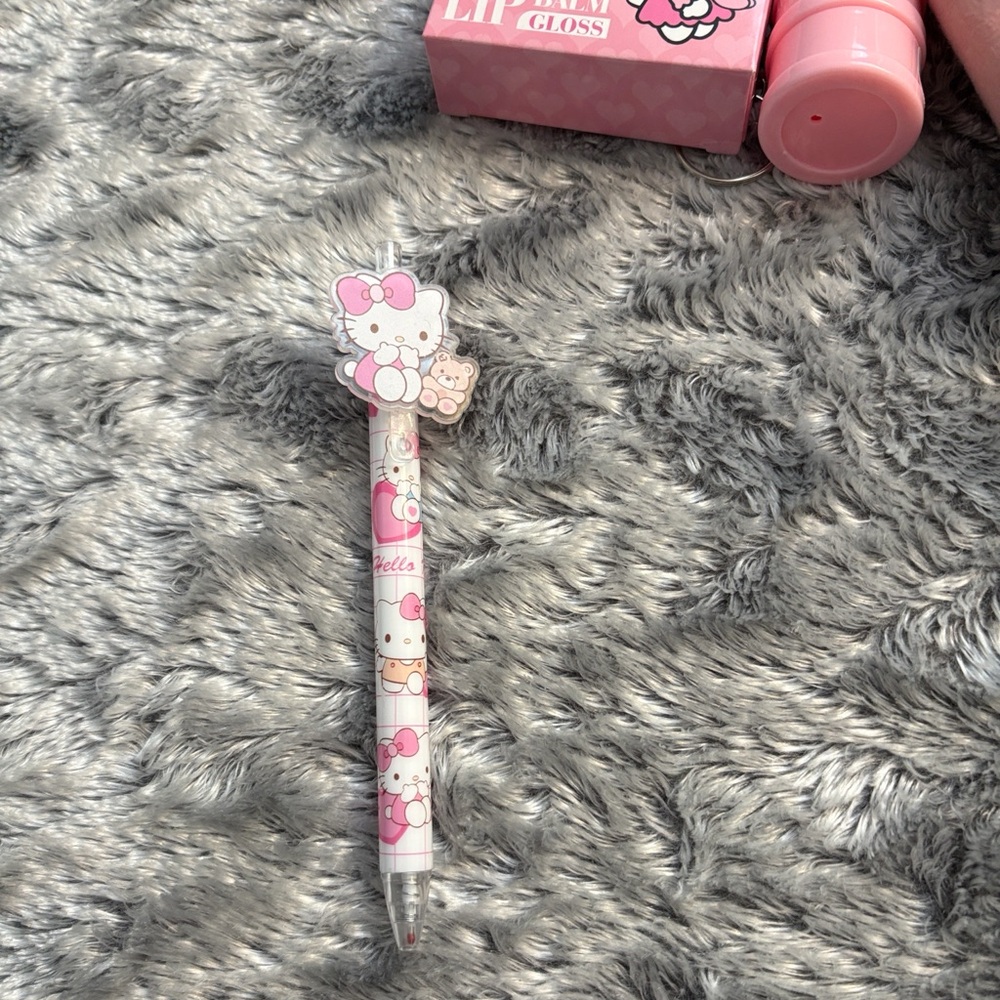 Hello Kitty Bundle - Picture 11 of 12